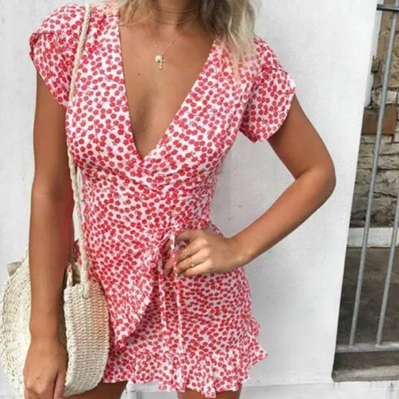 Dresses & Skirts - NEW Floral Summer Sundress